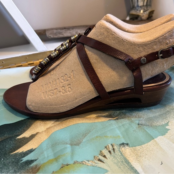 Frye Brown Leather Sandals - Picture 5 of 9